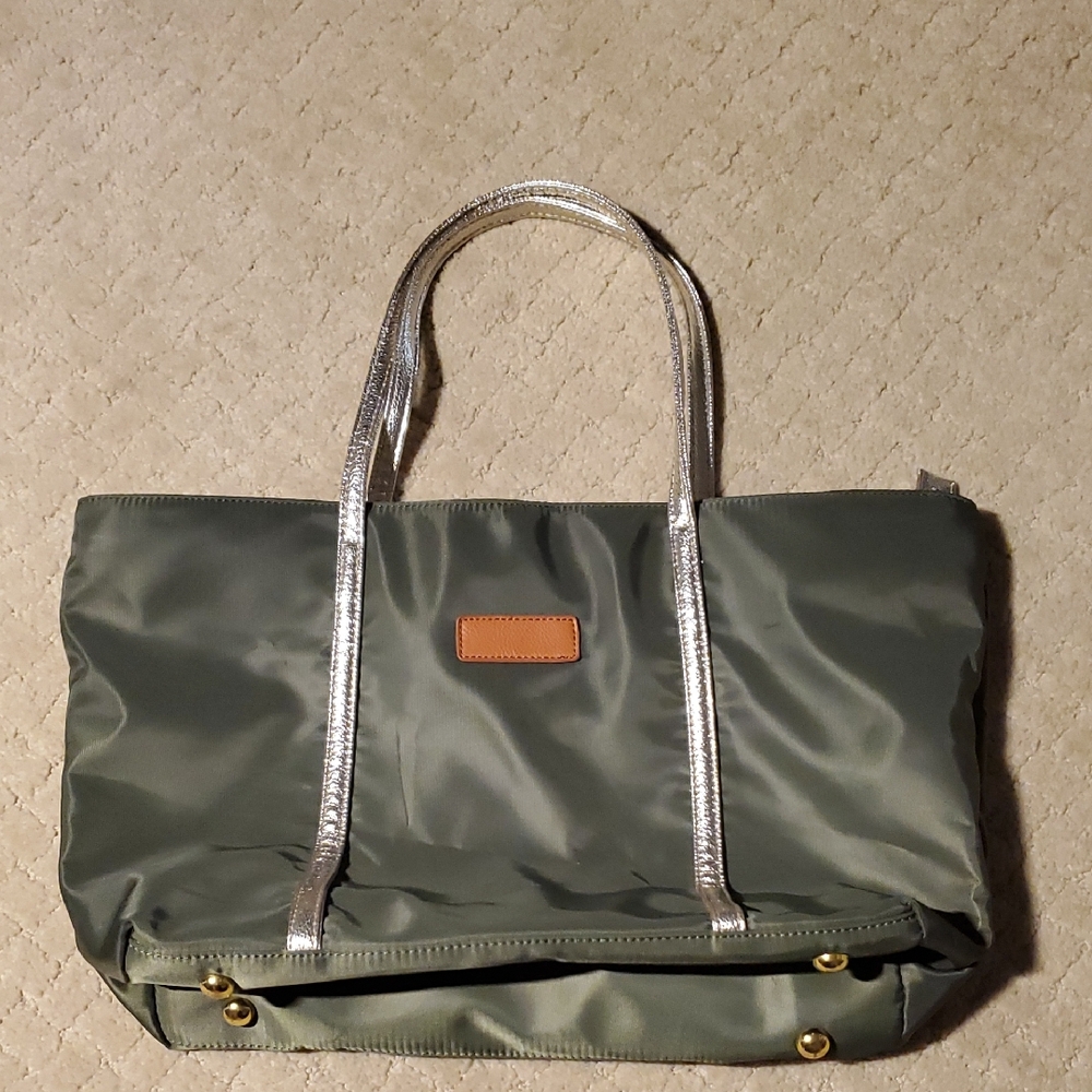 Heartstrings Purse Stylish Green Tote Bag with Gold Accents